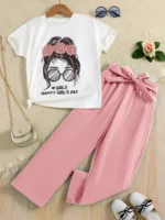 A set of two fashionable and simple cartoon print cool round-neck
